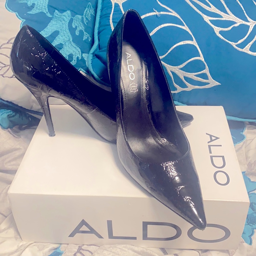 Aldo Black